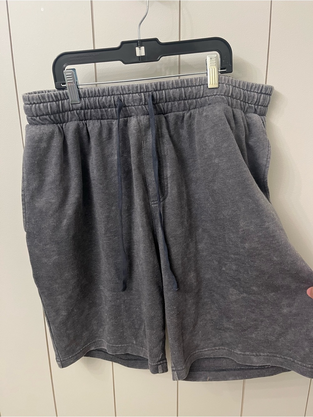 No Boundaries Charcoal Men’s Drawstring Athletic Shorts